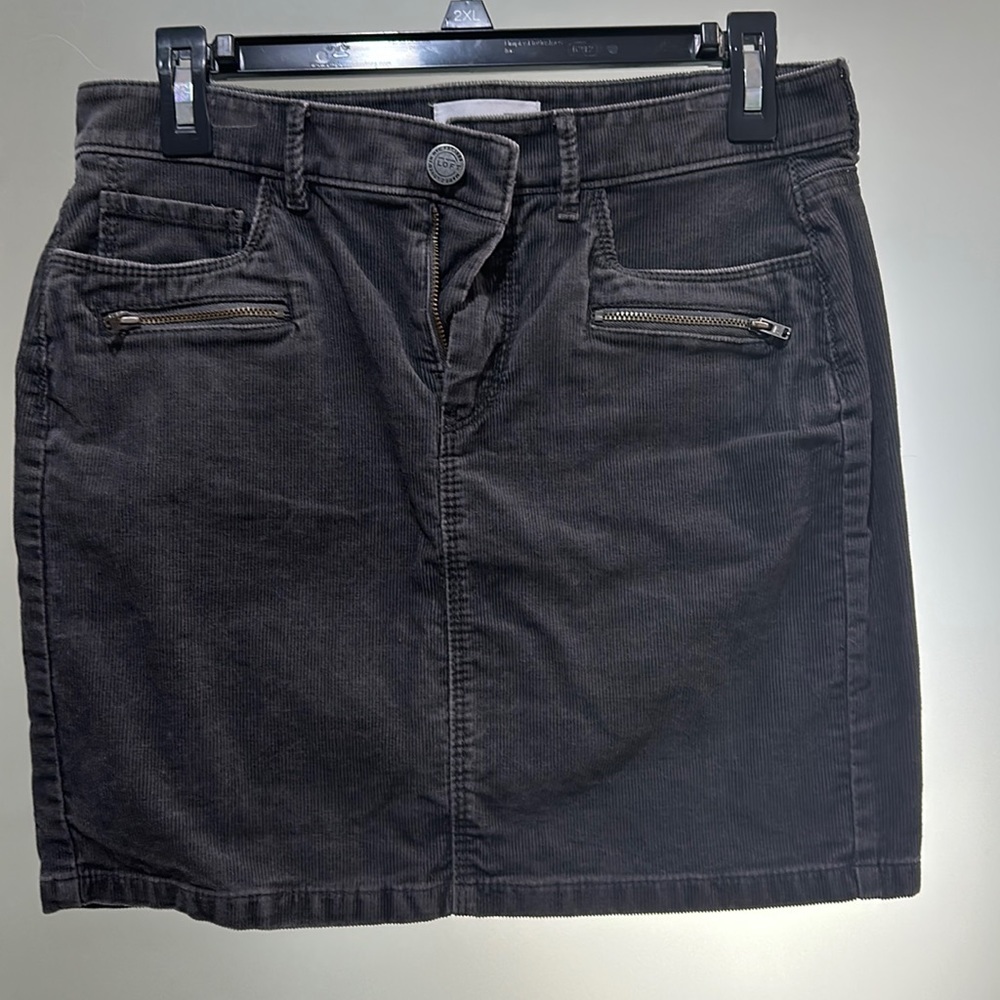Loft skirt size 4